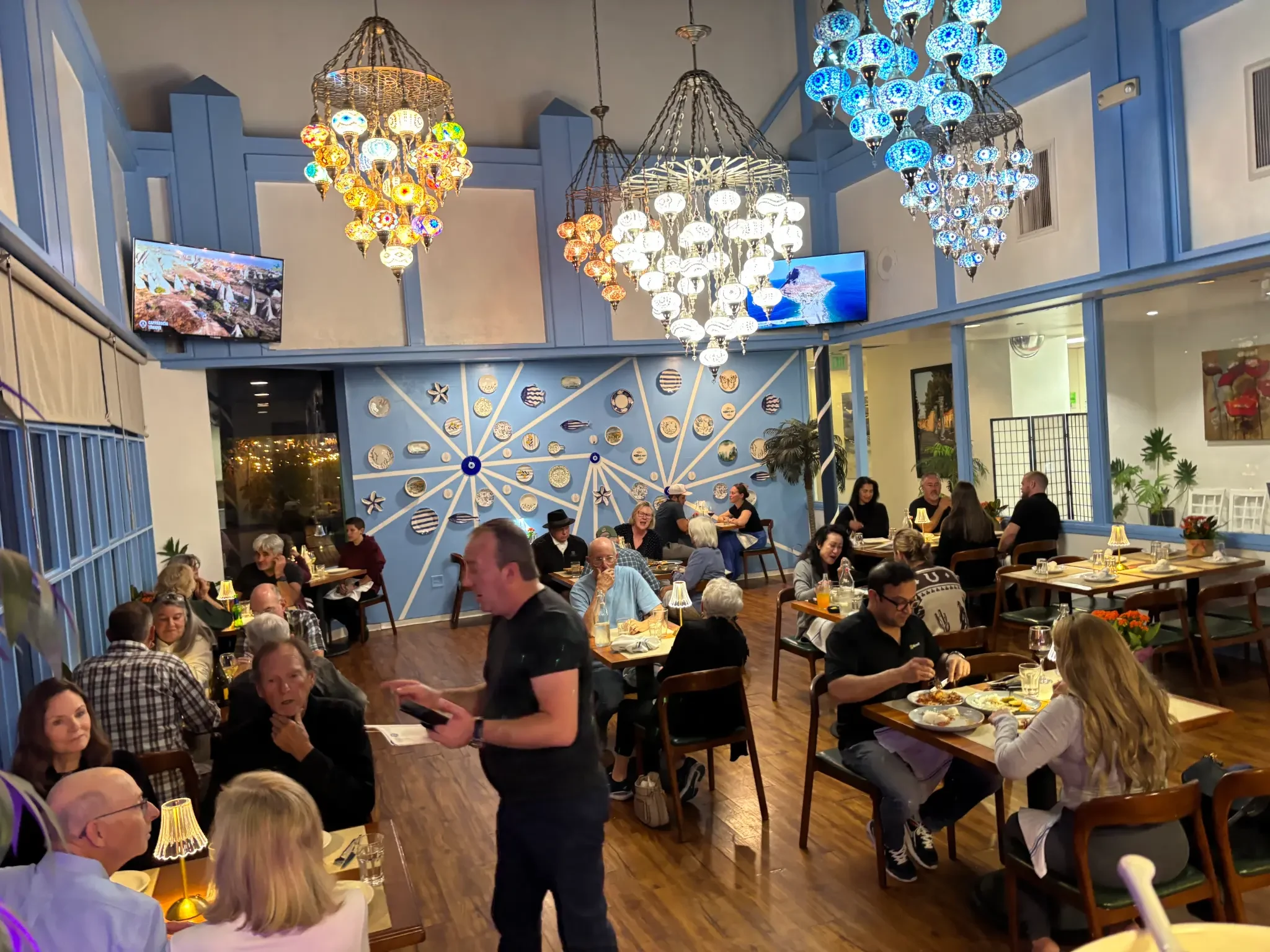 Kalimera Bar & Grill - Guests and staff in the dining area